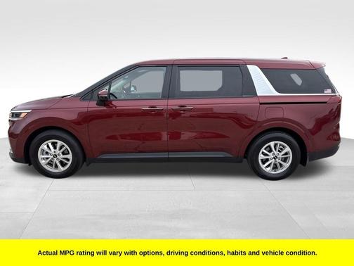 2024 Kia Carnival LX