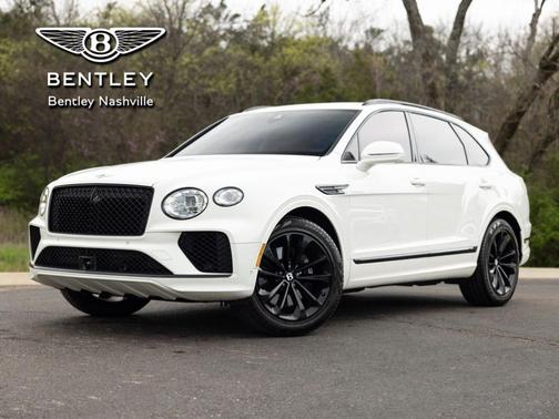 Glacier White 2024 Bentley Bentayga V8