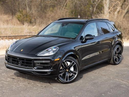 2023 Porsche Cayenne Turbo