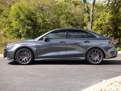 Daytona Gray Pearl Effect 2026 Audi RS 3 2.5T
