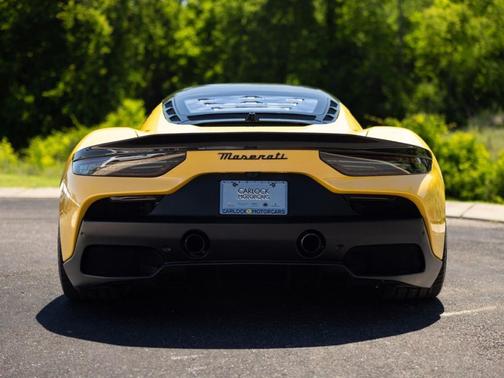Giallo Genio 2022 Maserati MC20 Base