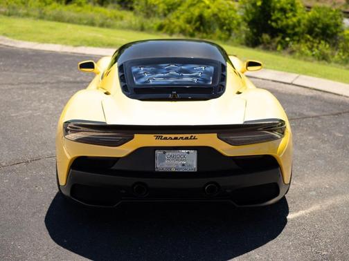 Giallo Genio 2022 Maserati MC20 Base