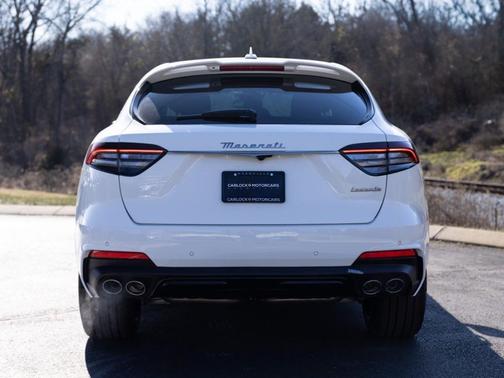 2024 Maserati Levante Modena Ultima