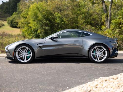 Magnetic Silver 2025 Aston Martin Vantage Base