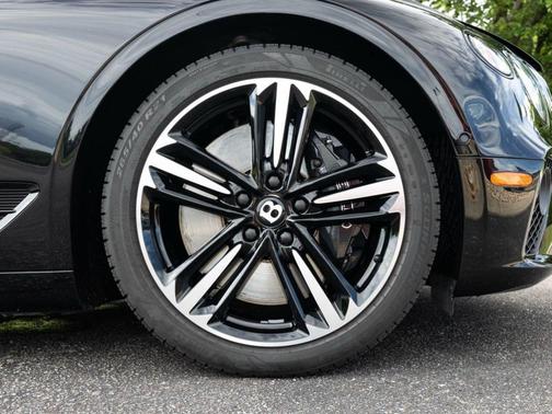 Onyx 2022 Bentley Continental GT V8