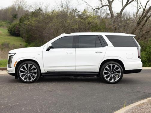 2023 Cadillac Escalade ESV V-Series