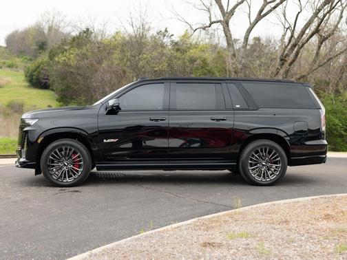 2023 Cadillac Escalade ESV V-Series
