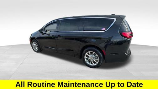 2023 Chrysler Pacifica Touring-L