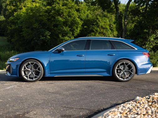 Ascari Blue Metallic 2025 Audi RS 6 Avant 4.0T