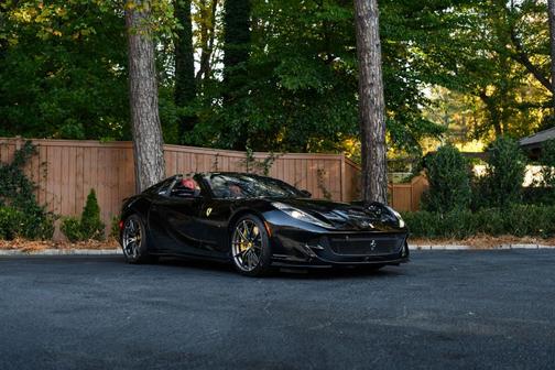 2021 Ferrari 812 GTS Base