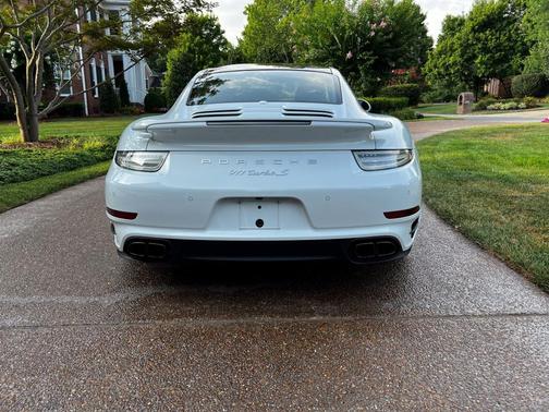 2016 Porsche 911 Turbo S
