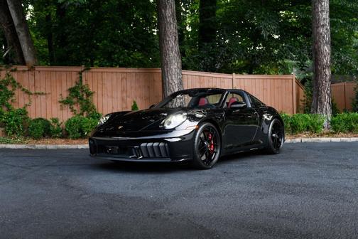 2025 Porsche 911 Targa 4 GTS