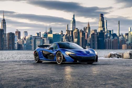 2015 McLaren P1 Plug-In Hybrid