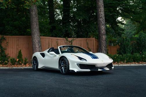 2020 Ferrari 488 Pista Spider Base