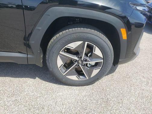 Phantom Black 2026 Hyundai TUCSON SEL Premium