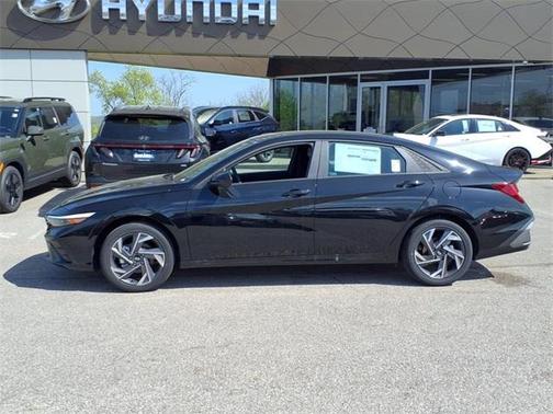 2025 Hyundai ELANTRA HEV SEL Sport