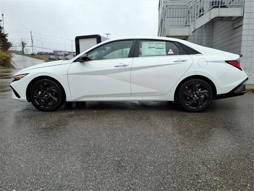 2026 Hyundai ELANTRA SEL