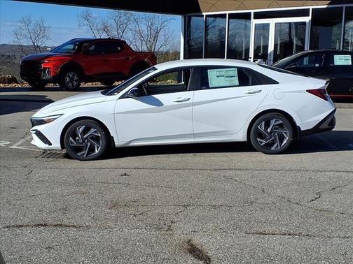 2025 Hyundai ELANTRA HEV SEL Sport