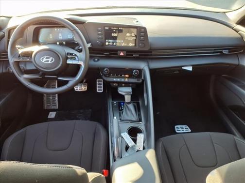 2025 Hyundai ELANTRA HEV SEL Sport