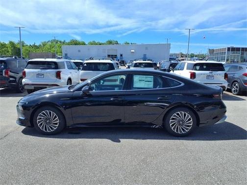 2025 Hyundai SONATA Hybrid Limited