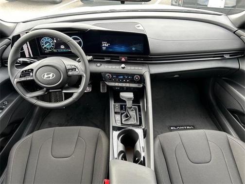 2025 Hyundai ELANTRA HEV SEL Sport