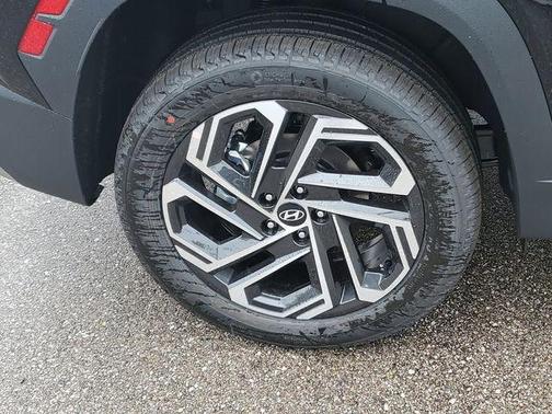 Phantom Black 2026 Hyundai TUCSON Limited
