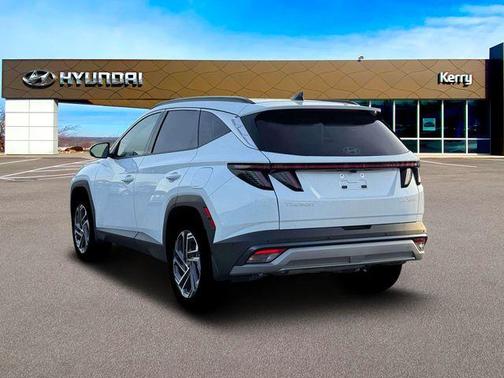 Pearl 2026 Hyundai TUCSON Hybrid Limited