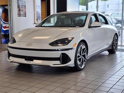 2025 Hyundai IONIQ 6 SEL