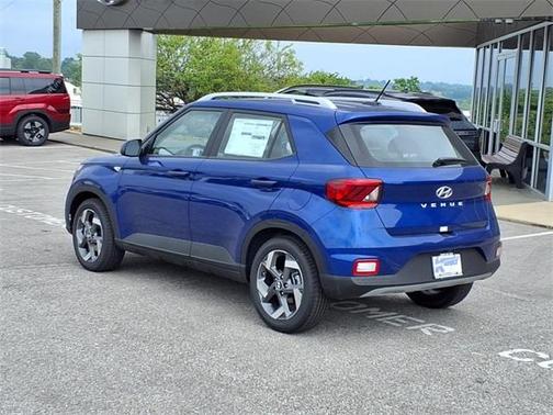 2025 Hyundai VENUE SEL