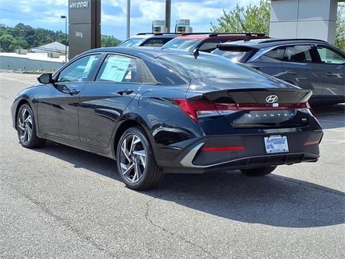 2025 Hyundai ELANTRA HEV SEL Sport