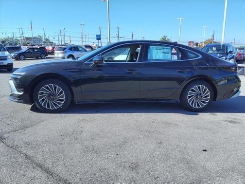2024 Hyundai SONATA Hybrid SEL