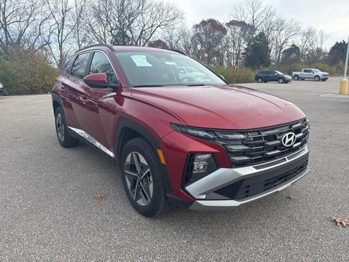 2025 Hyundai TUCSON SEL