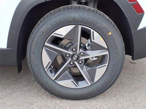 White Pearl 2026 Hyundai TUCSON SEL