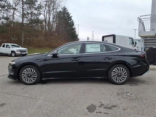 2026 Hyundai SONATA Hybrid SEL