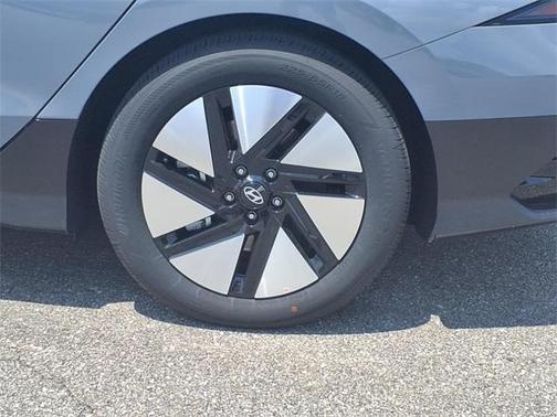 2025 Hyundai IONIQ 6 SE