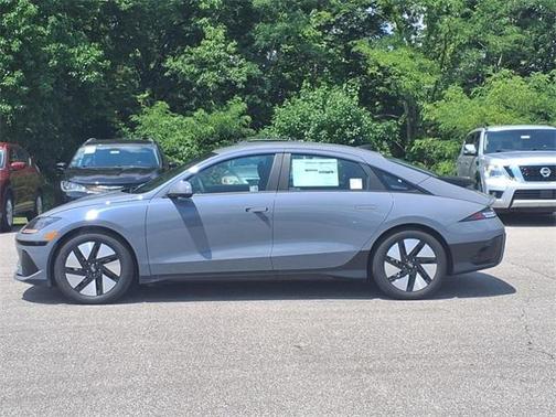 2025 Hyundai IONIQ 6 SE