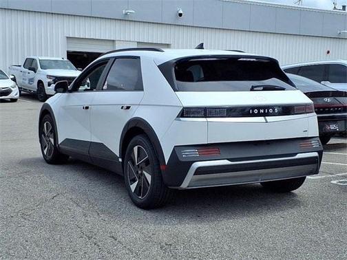 2025 Hyundai IONIQ 5 SEL