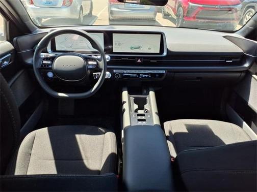 2025 Hyundai IONIQ 6 SE Standard Range