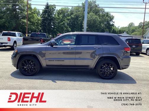 Granite Crystal Metallic Clearcoat 2021 Jeep Grand Cherokee Laredo X 4x4