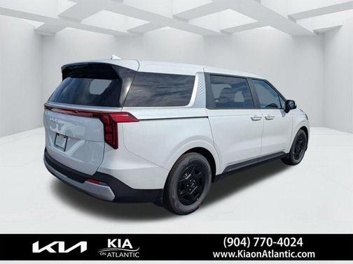 Snow White Pearl 2026 Kia Carnival LXS