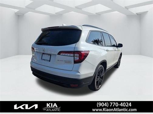 2022 Honda Pilot Black Edition