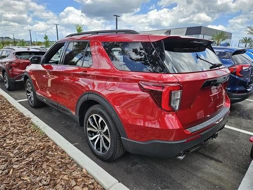 2023 Ford Explorer ST-Line