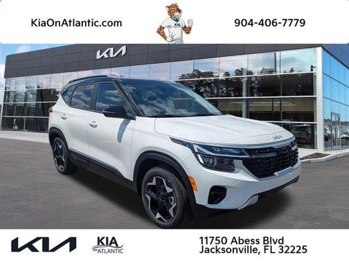 Clear White / Black Roof 2026 Kia Seltos S
