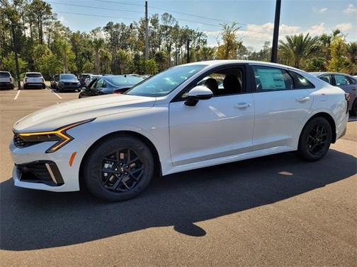 2025 Kia K5 LXS
