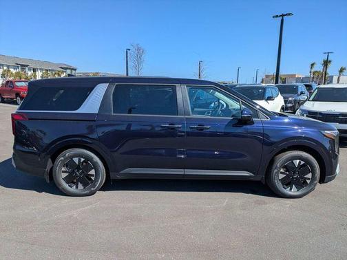 Deep Chroma Blue 2026 Kia Carnival Hybrid LXS