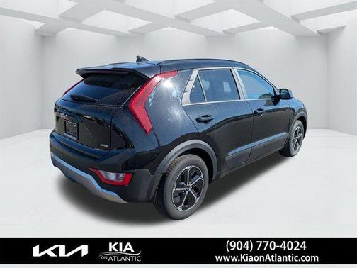 Aurora Black Pearl 2026 Kia Niro EX