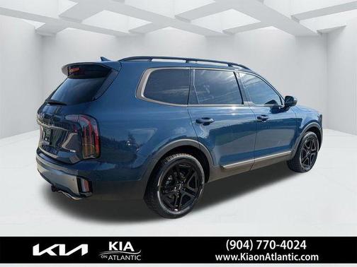 Midnight Black 2023 Kia Telluride EX X-Line