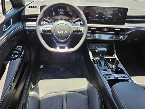 2025 Kia K5 GT