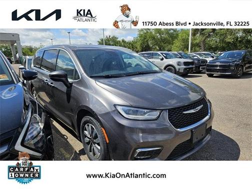 2022 Chrysler Pacifica Hybrid Touring L