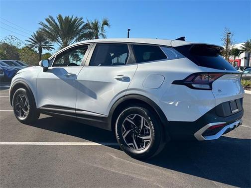 2025 Kia Sportage LX